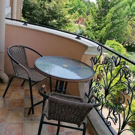 Marina Apartment *